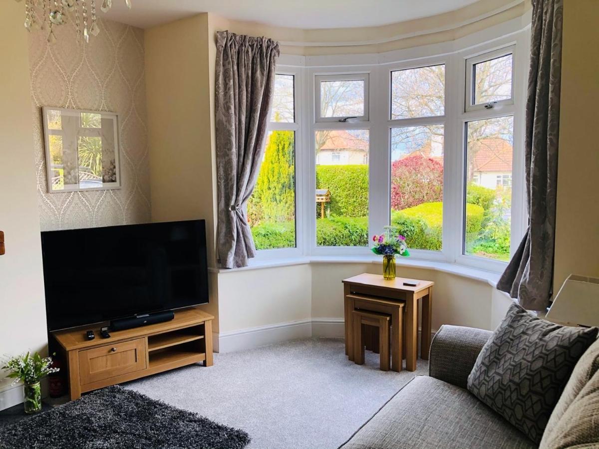 Вілла Acacia Breezes - Delightful Scarborough Semi Екстер'єр фото